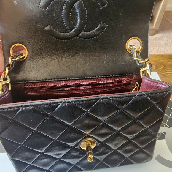 SOLD Authentic Chanel mini square bag - Picture 6 of 13